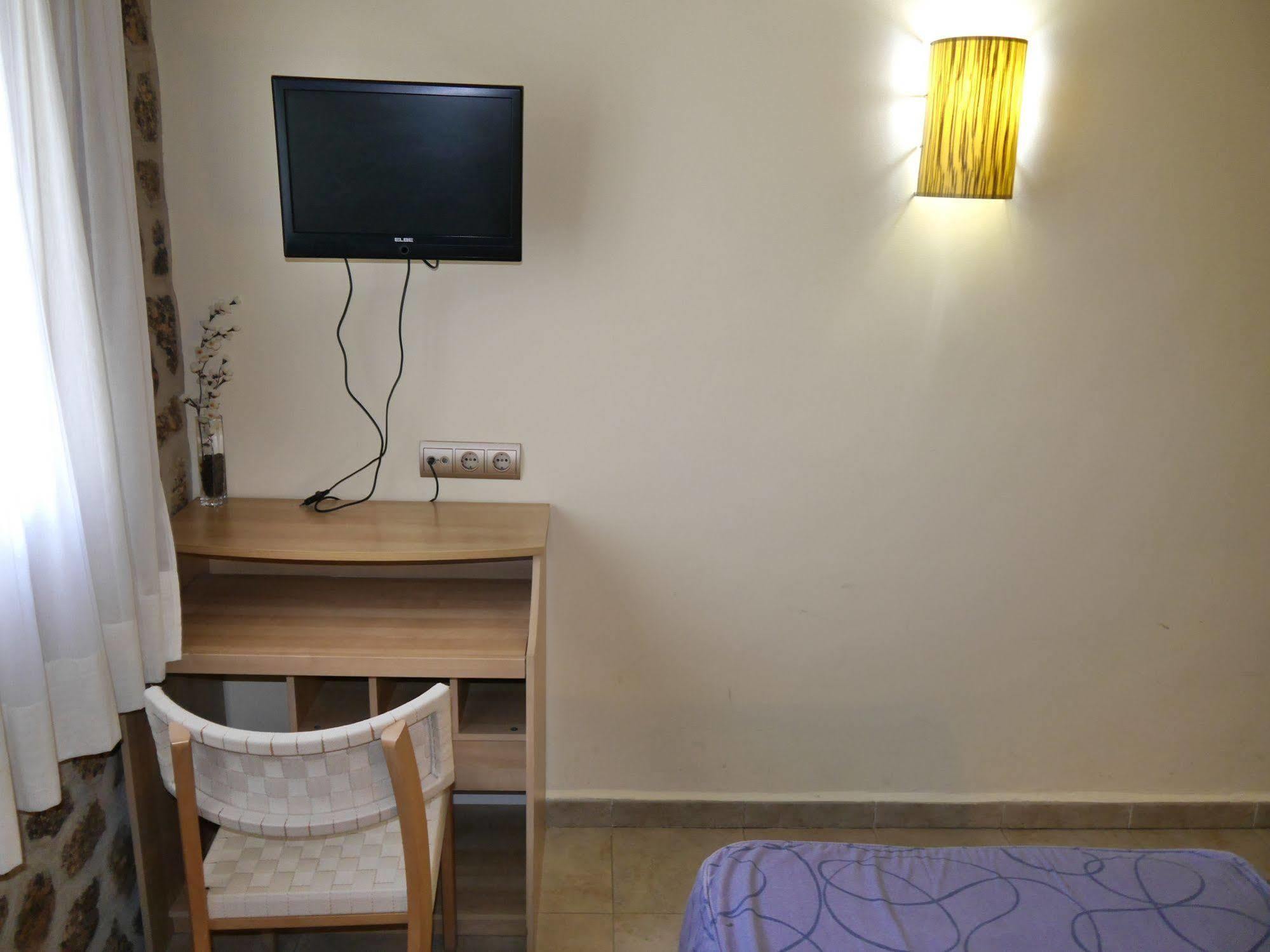 Hostal Bavieca مديناسيلي المظهر الخارجي الصورة